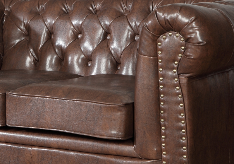 MODELL:  " CHESTERFIELD CLASSIC “  2 - SITZER SOFA IN  LEDER LOOK PREMIUM