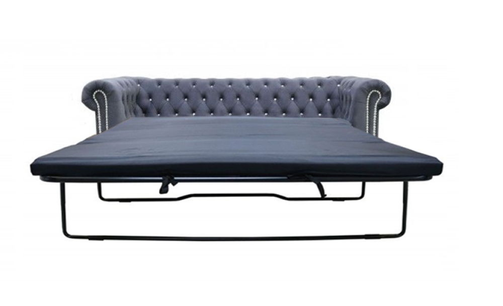 MODELL:  " CHESTERFIELD MIT KRISTALLSTEINEN “  3 - SITZER SOFA MIT BETTFUNKTION IN STOFF "AMORE" PREMIUM